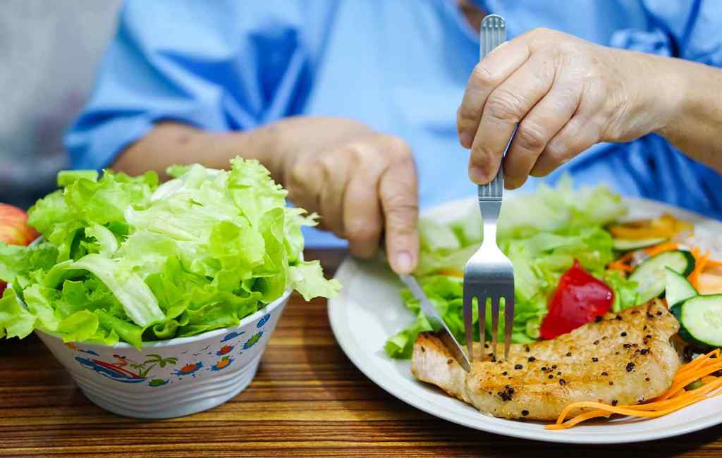 Ingin Diet namun Diabetes, Ini Tips Menjaga Pola Makan bagi Diabetesi