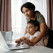 Tips Atasi Bosan Belajar Online pada Anak
