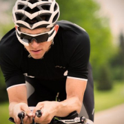 Tips Memilih Kacamata Sepeda yang Pas untuk Anda