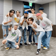 Perjalanan Musik dengan NCT Dreams: Menemukan Keajaiban 'Broken Melodies'